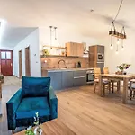 شقة Manava By Interhome Horní Planá